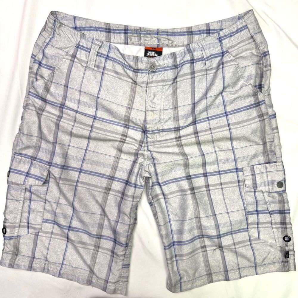 no fear vintage y2k baggy cargo skater shorts in plaid size 28”